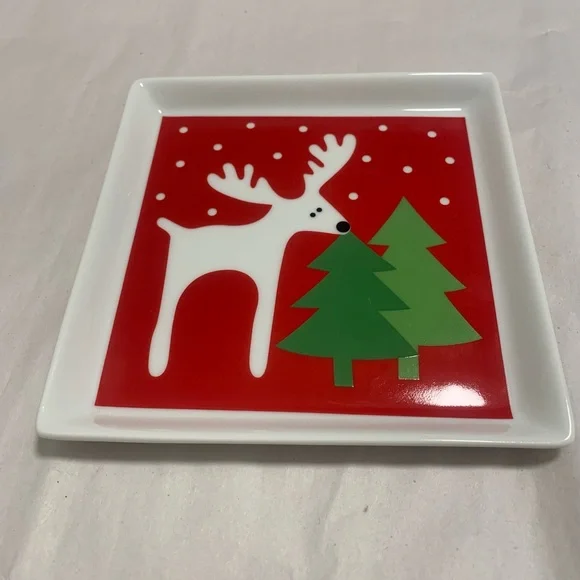 Crate&Barrel REINDEER Holiday Appetizer Dessert Plates. Discontinued. EUC - Picture 4 of 6